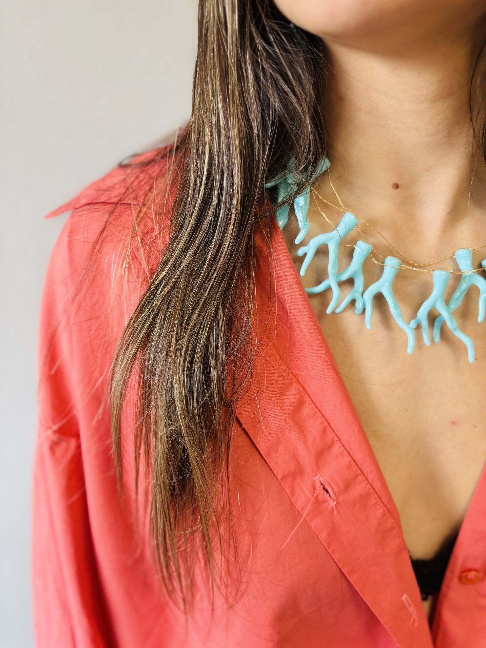 Collar coral turquesa. - Imagen 3